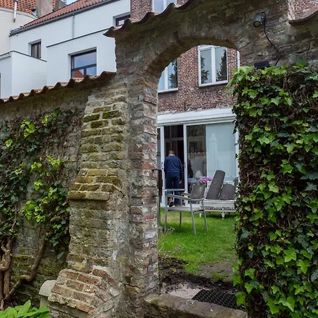Residence9bruges Affittacamere 4*
