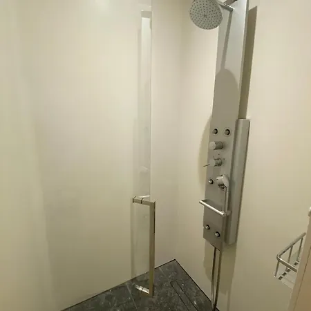 Residence9bruges Гостевой дом